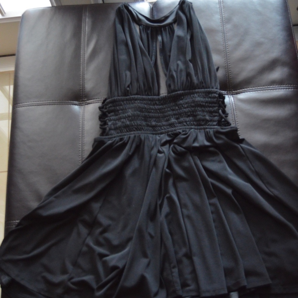 Gorgeous black flow dress